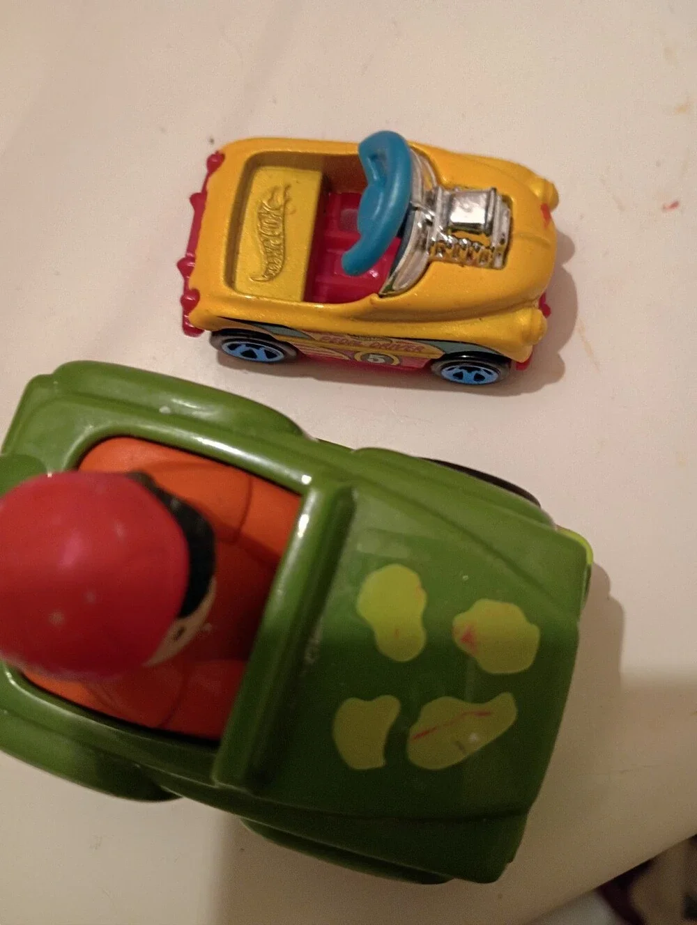 Bnwt Fisher Price Little People Wheelies Vehicle Recycling Truck With Eddie